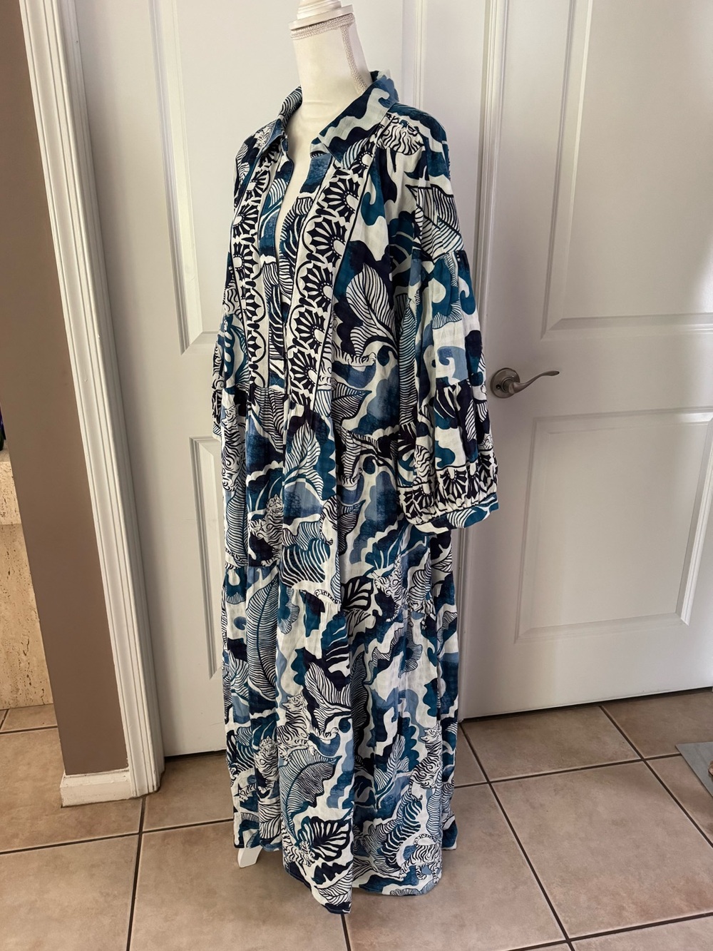 Anthro The Carolita Printed Tiered Shirt
Dress by Celandine. Size 2X. MSRP $128 - Picture 11 of 17